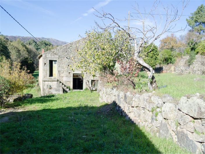 Image No.11-5 Bed Property for sale