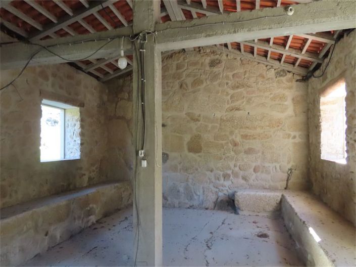 Image No.16-5 Bed Property for sale