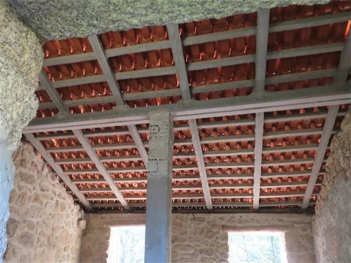 Image No.17-5 Bed Property for sale