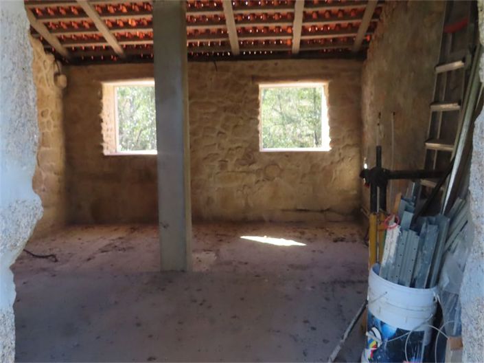 Image No.18-5 Bed Property for sale