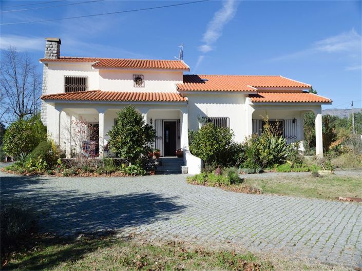 Image No.19-5 Bed Property for sale