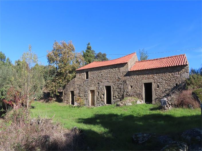 Image No.6-5 Bed Property for sale