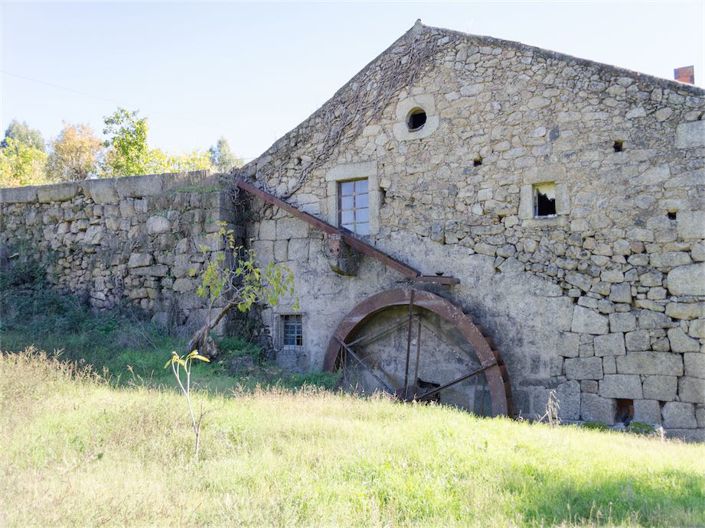 Image No.9-5 Bed Property for sale