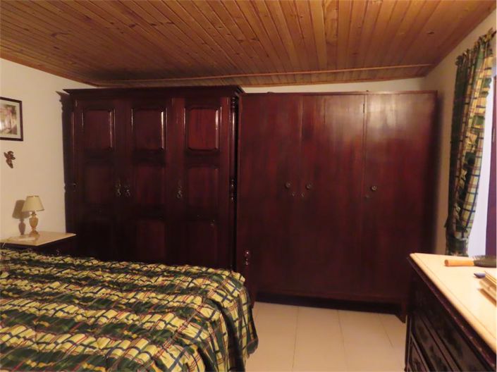 Image No.11-2 Bed Property for sale