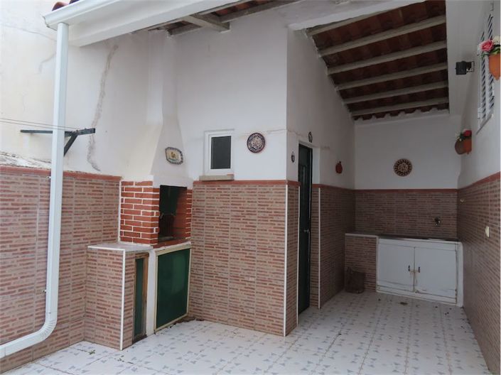 Image No.6-2 Bed Property for sale