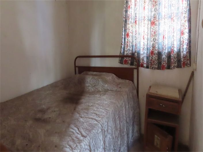 Image No.17-3 Bed Property for sale