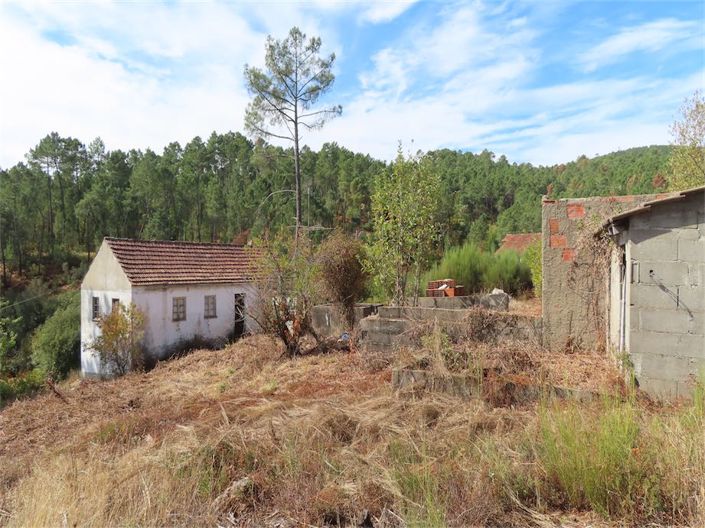 Image No.26-3 Bed Property for sale