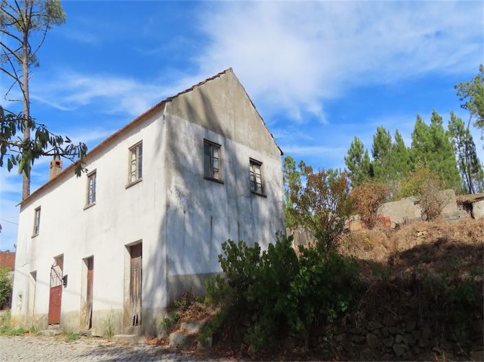 Image No.6-3 Bed Property for sale