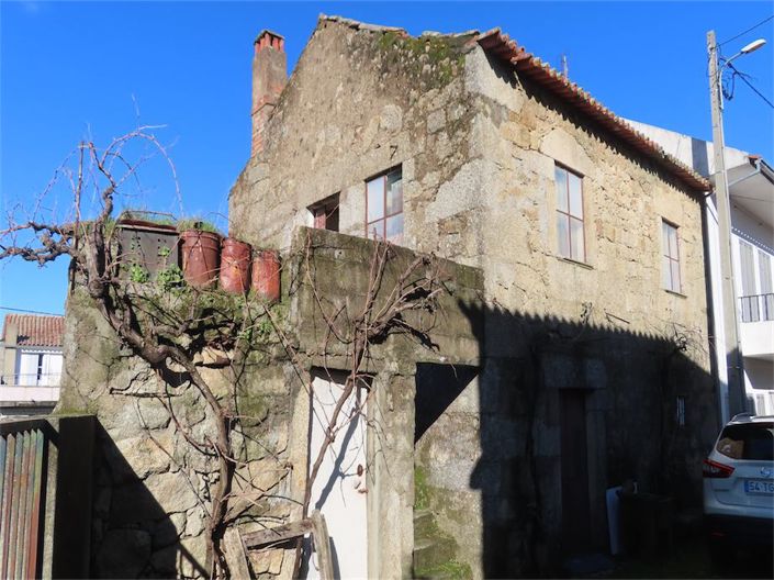 Image No.20-2 Bed Property for sale