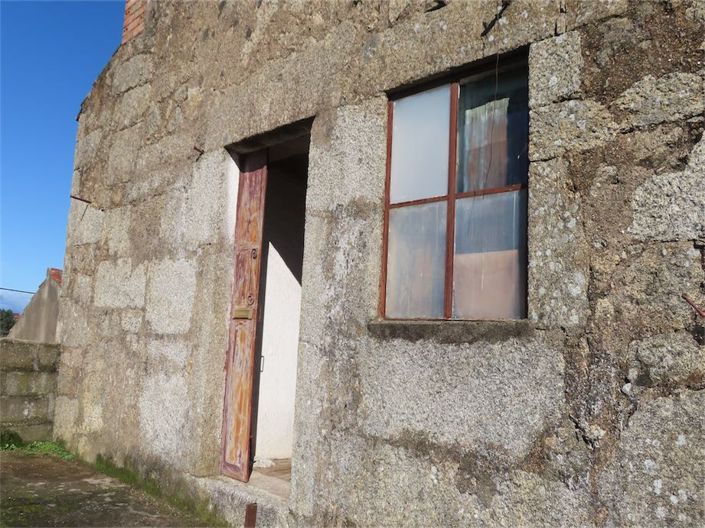 Image No.21-2 Bed Property for sale