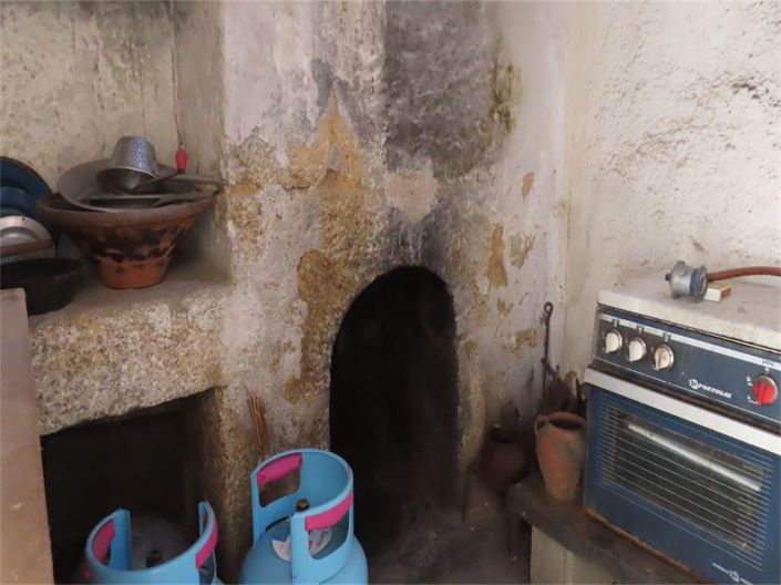 Image No.28-2 Bed Property for sale