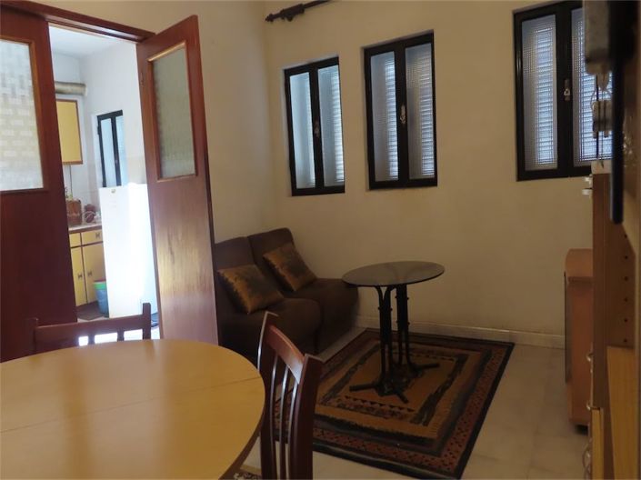 Image No.9-2 Bed Property for sale