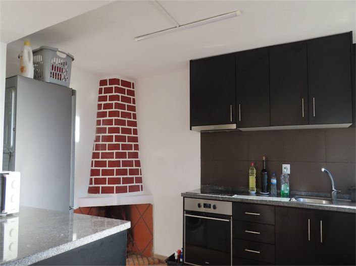 Image No.8-3 Bed Property for sale