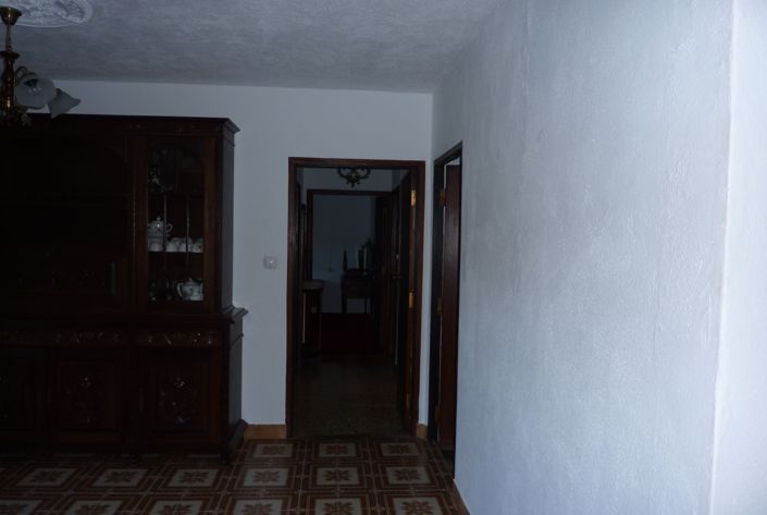 Image No.15-3 Bed Property for sale