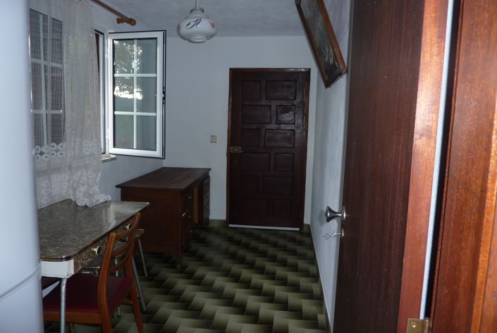 Image No.18-3 Bed Property for sale