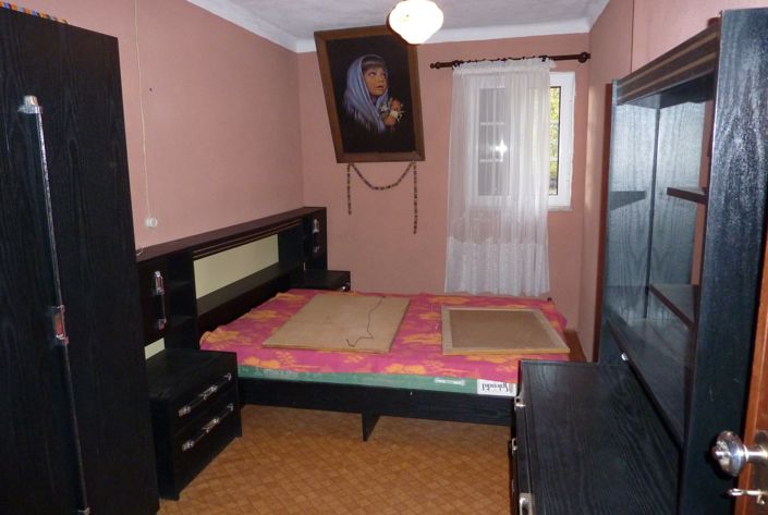 Image No.22-3 Bed Property for sale