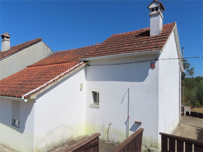 Image No.25-3 Bed Property for sale