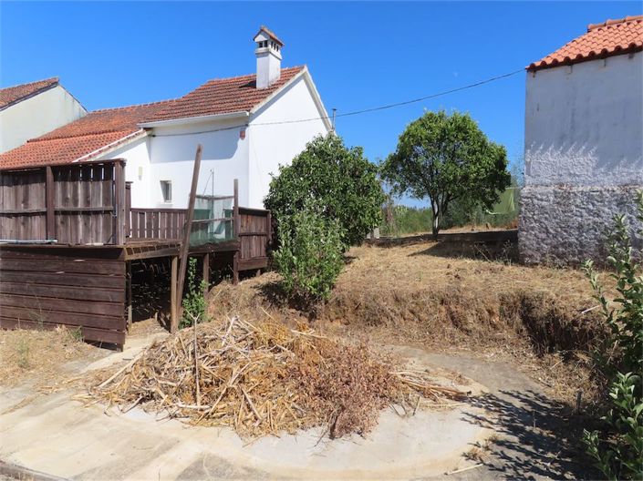 Image No.26-3 Bed Property for sale