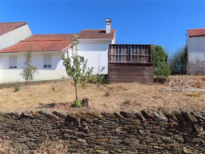 Image No.27-3 Bed Property for sale