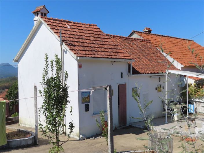 Image No.31-3 Bed Property for sale