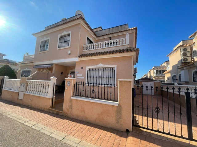 Image No.1-2 Bed Quad for sale