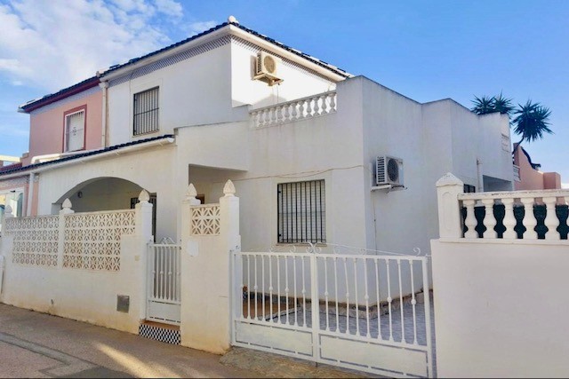 Image No.1-Quad de 3 chambres à vendre à Los Altos
