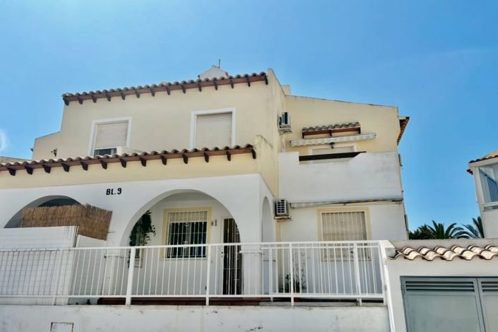 Image No.1-3 Bed Quad for sale