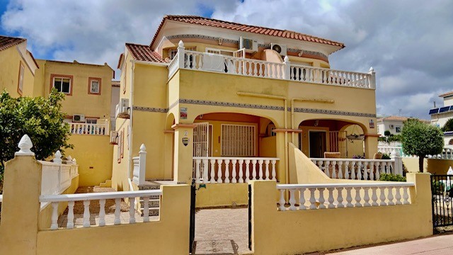 Image No.1-3 Bed Semi-Detached for sale