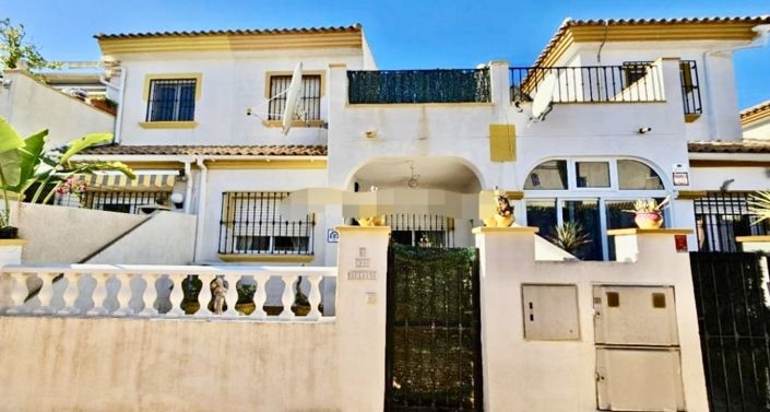 Image No.1-3 Bed House for sale