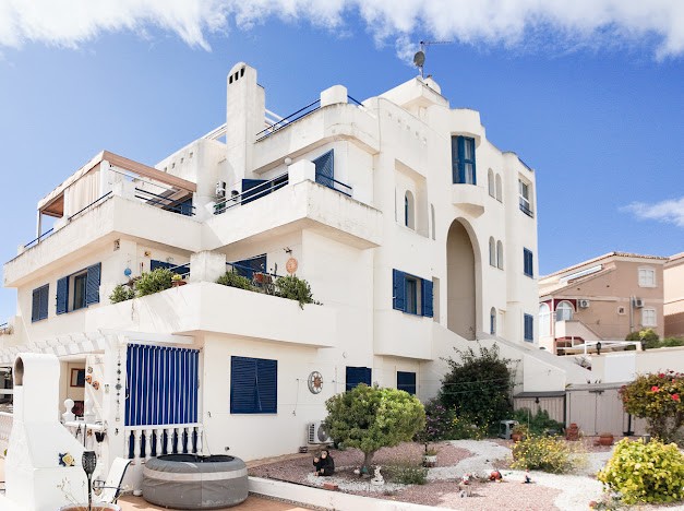 Image No.1-2 Bed Apartment for sale