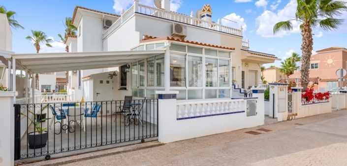 Image No.1-3 Bed Quad for sale