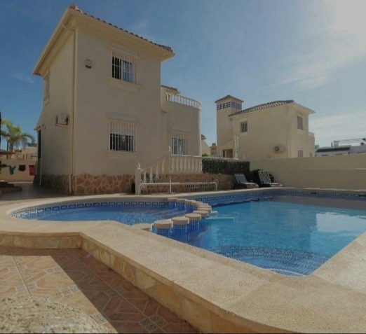 Image No.1-5 Bed Villa for sale
