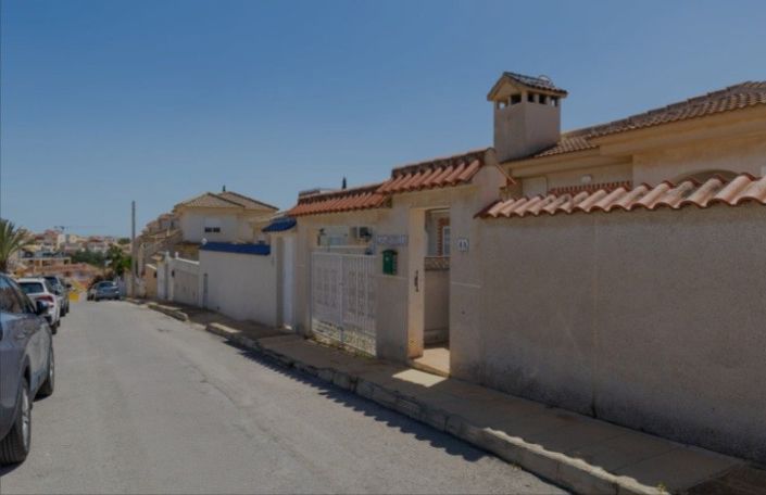 Image No.1-2 Bed Villa for sale