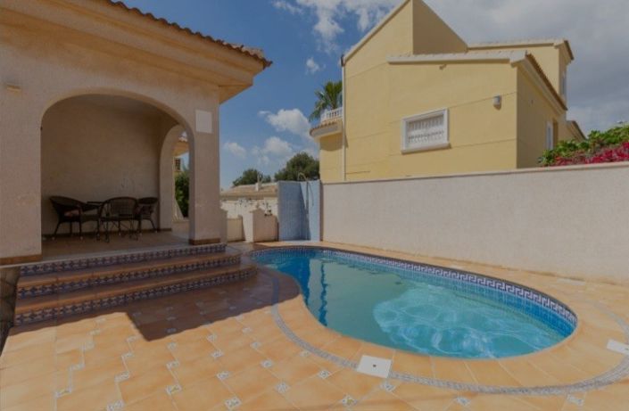 Image No.1-2 Bed Villa for sale