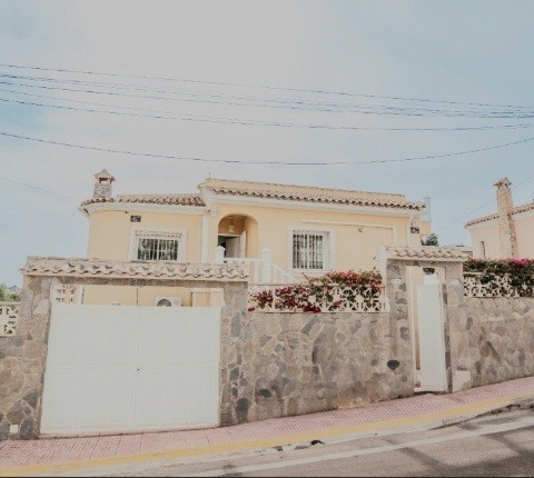 Image No.1-Villa de 4 chambres à vendre à San Miguel de Salinas