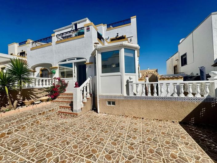 Image No.1-3 Bed Quad for sale