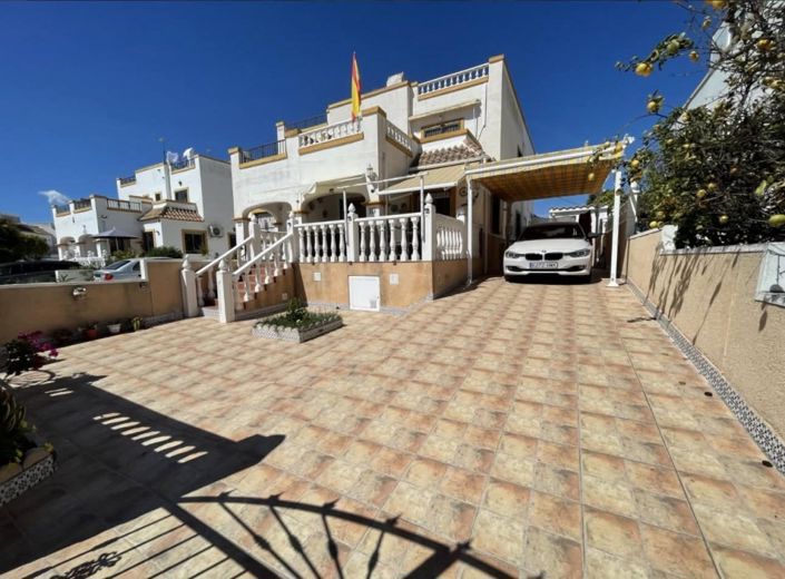 Image No.1-3 Bed Villa for sale
