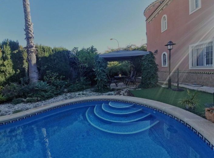 Image No.1-4 Bed Villa for sale