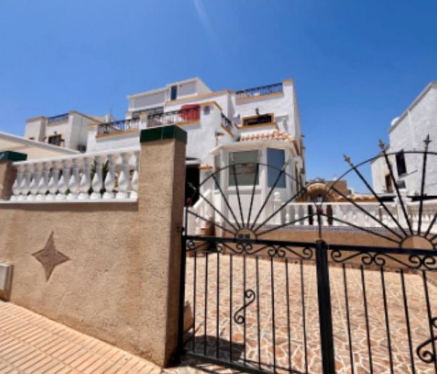 Image No.1-3 Bed Quad for sale