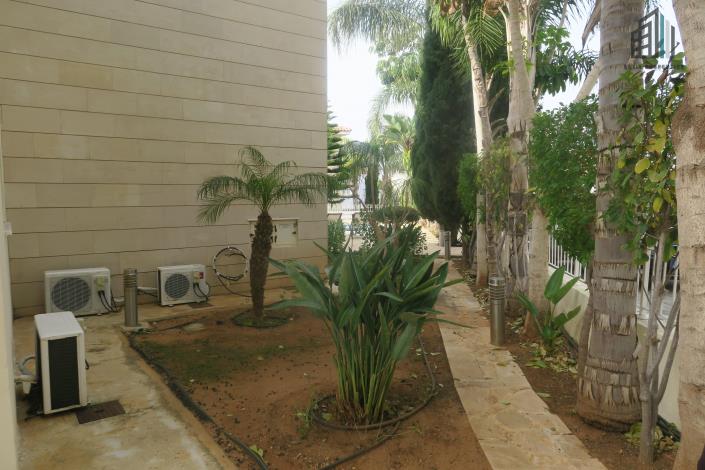 Image No.4-4 Bed Villa for sale