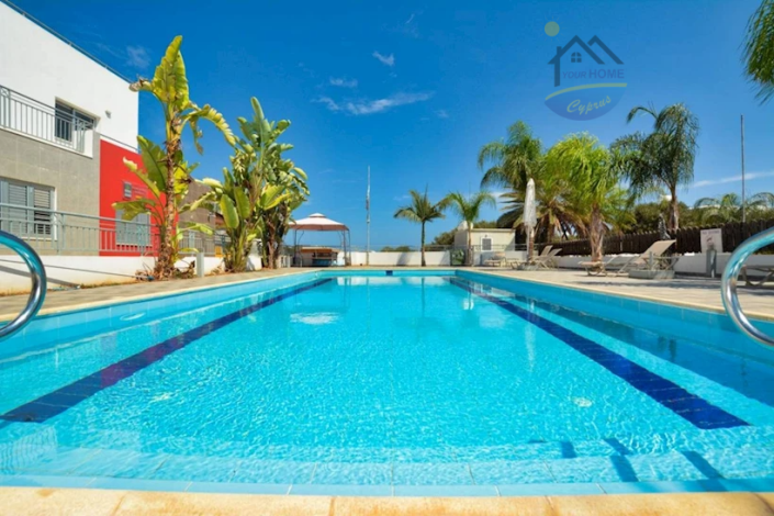 Image No.2-Appartement de 2 chambres à vendre à Paralimni