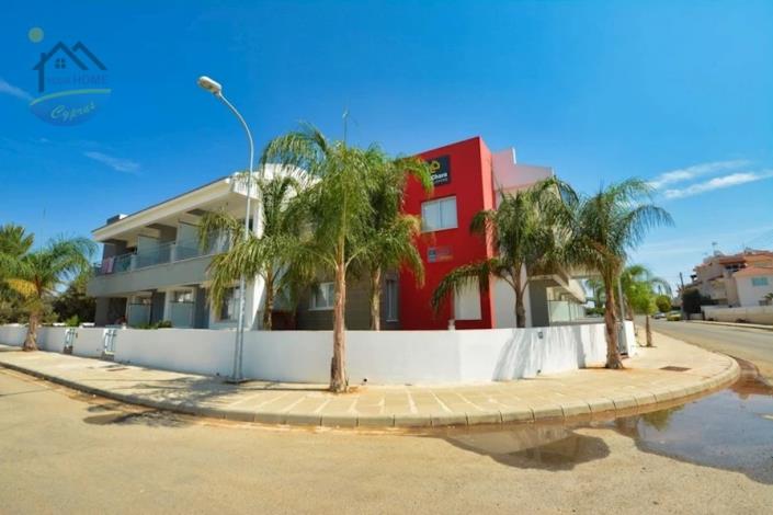 Image No.2-Maison de ville de 2 chambres à vendre à Paralimni