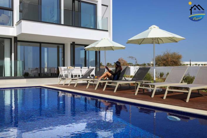 Image No.3-Villa de 5 chambres à vendre à Ayia Thekla