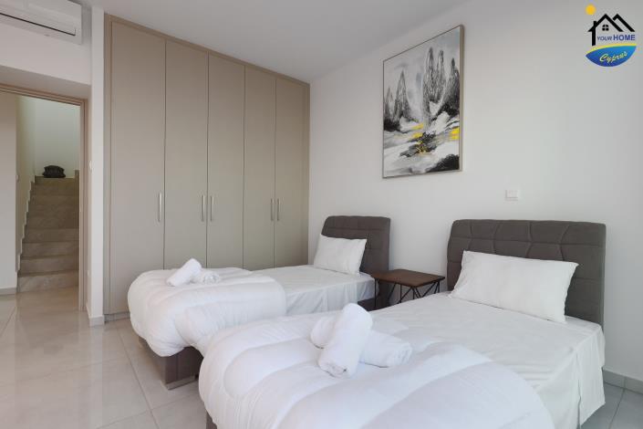 Image No.19-Villa de 5 chambres à vendre à Ayia Thekla