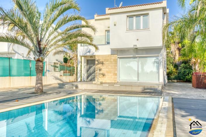 Image No.1-3 Bed Villa for sale