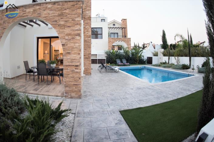 Image No.2-3 Bed Villa for sale