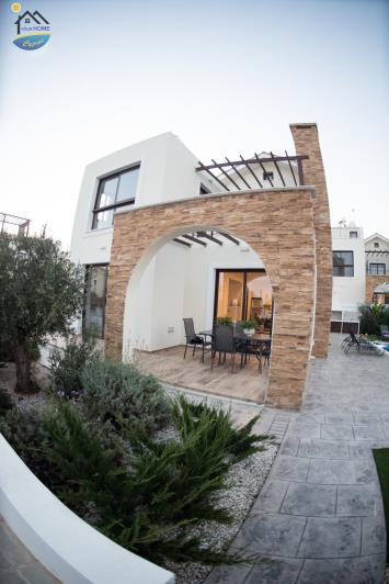 Image No.1-3 Bed Villa for sale