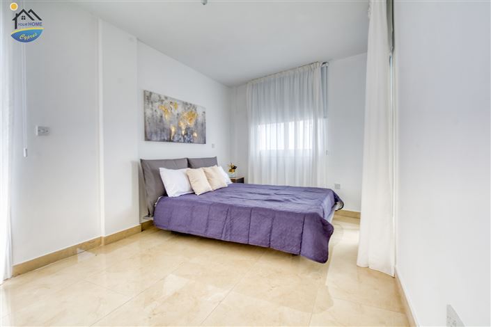 Image No.10-3 Bed Apartment for sale