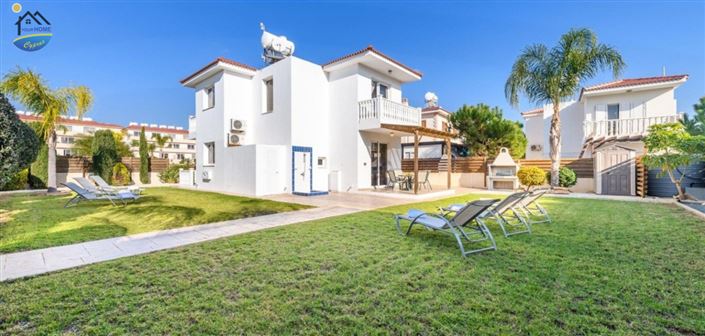 Image No.1-Villa de 3 chambres à vendre à Ayia Napa