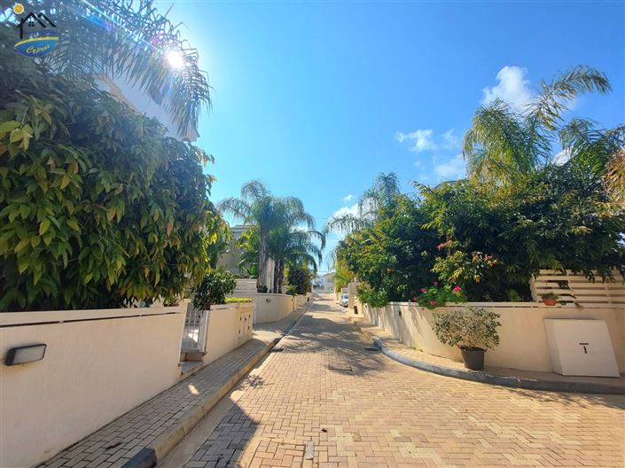 Image No.15-3 Bed Villa for sale